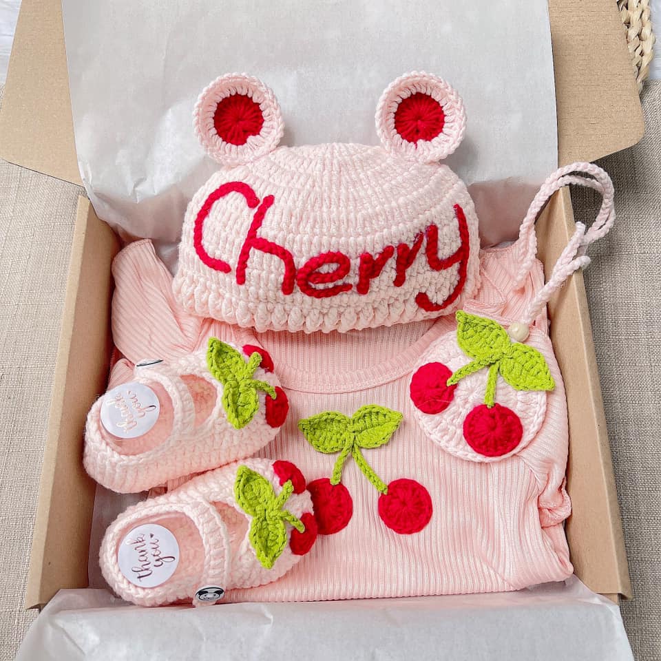 First Memories, Perfect Outfit + π Free Lovely Little Pouch